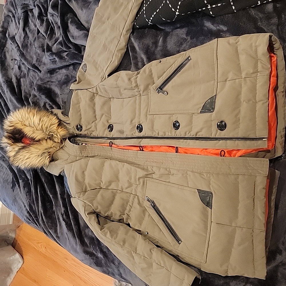 Vince Camuto 3/4 puffer jacket khaki in size M
